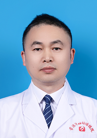 黄丕红