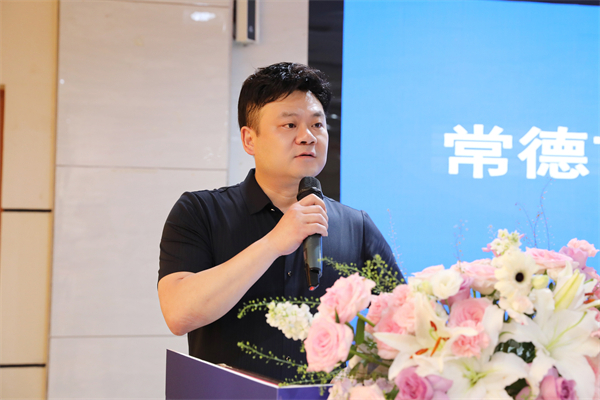 李军