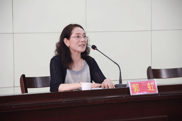 C:\Documents and Settings\Administrator\妗岄潰\鏂板憳宸ュ矖鍓嶅煿璁璡IMG_9080.gif