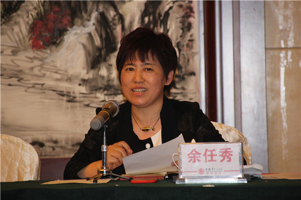 易赛楠拍摄 (2).jpg