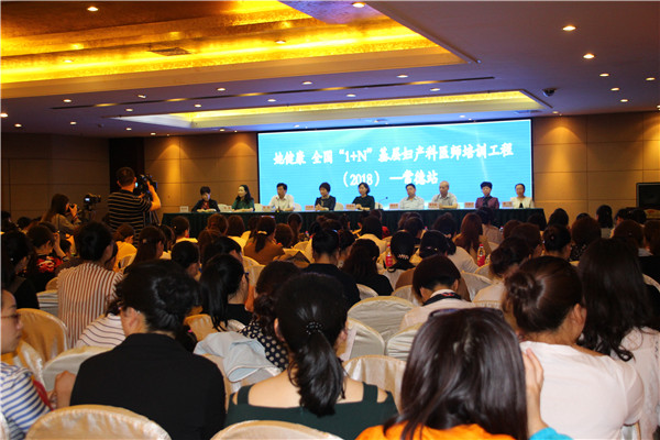 易赛楠拍摄2 (2).jpg