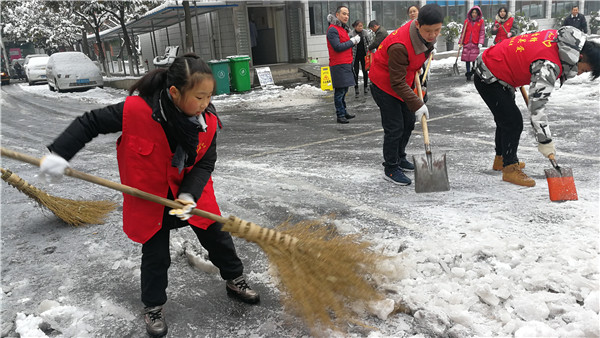 孔彩霞拍摄 (4).jpg